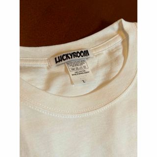 ミキオサカベ(MIKIO SAKABE)のミキオサカベ mikio sakabe lucky room Tシャツ(Tシャツ(半袖/袖なし))