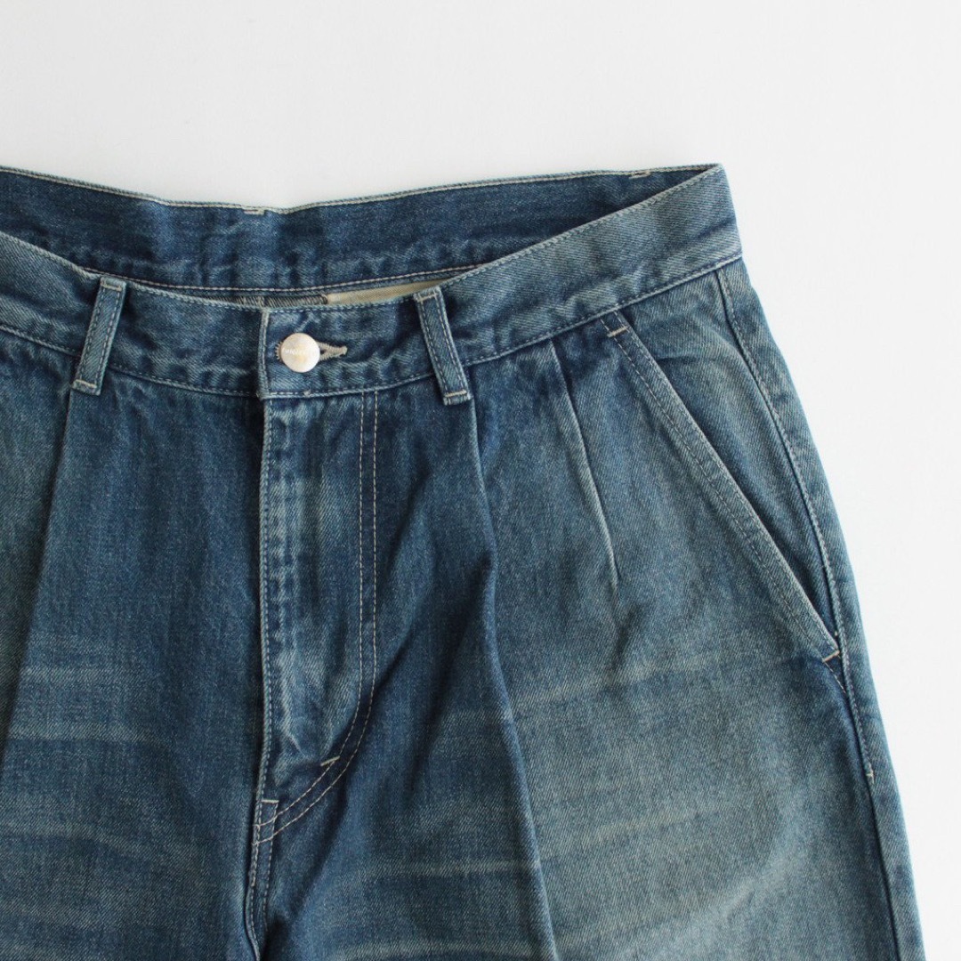 Graphpaper(グラフペーパー)のGraphpaper SELVAGE DENIM TWO TUCK PANTS  メンズのパンツ(デニム/ジーンズ)の商品写真