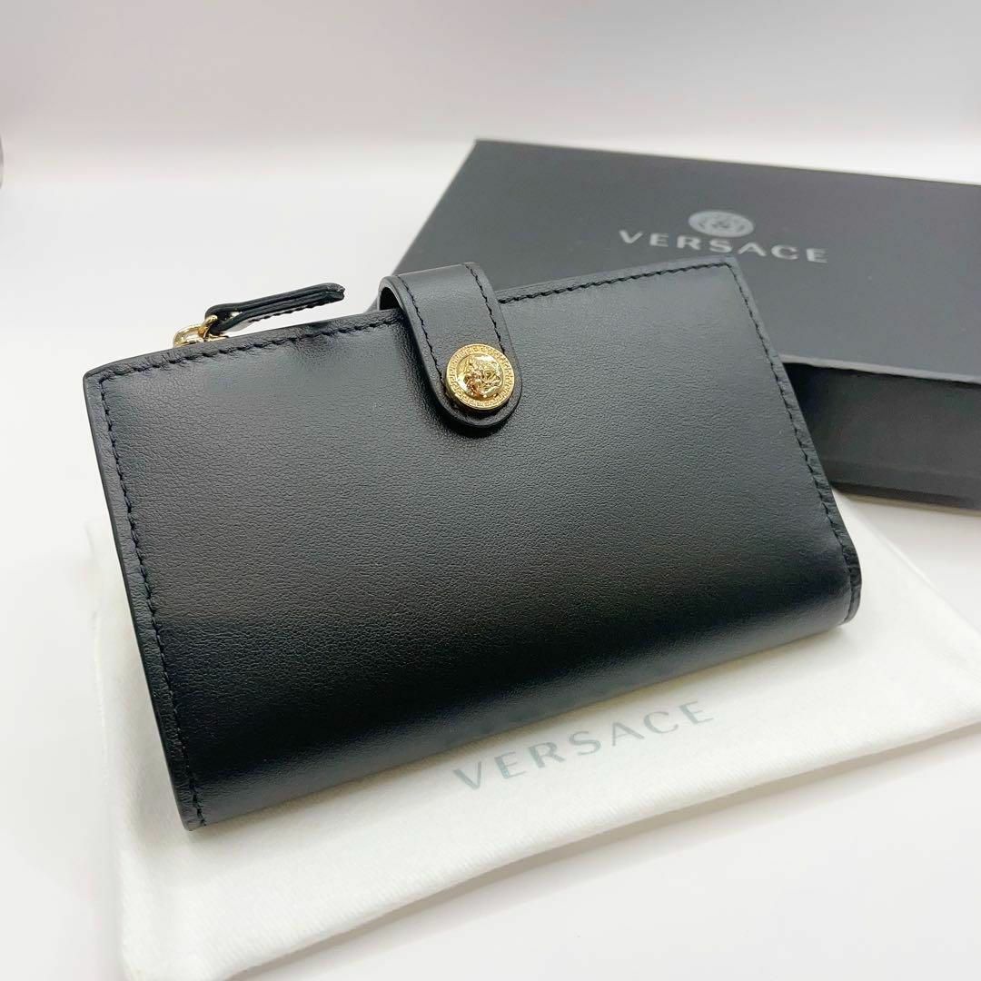 【新品未使用】VERSACE ヴェルサーチ　折り財布　二つ折り　ブラック | フリマアプリ ラクマ