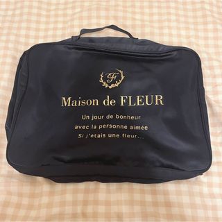 メゾンドフルール(Maison de FLEUR)のMaison de FLEUR メゾンドフルール　トラベルポーチ　(ポーチ)