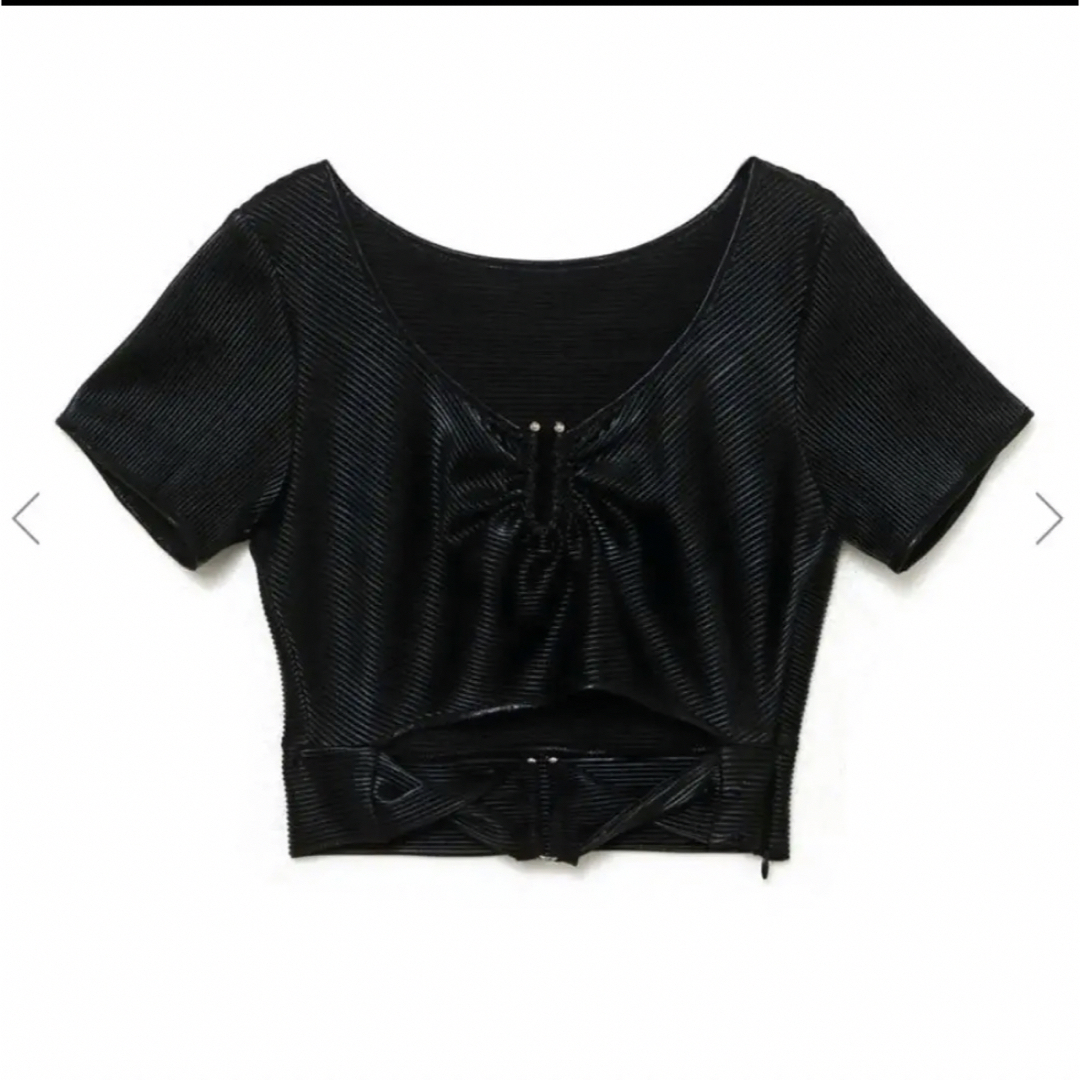 melt the lady twist cropped tops