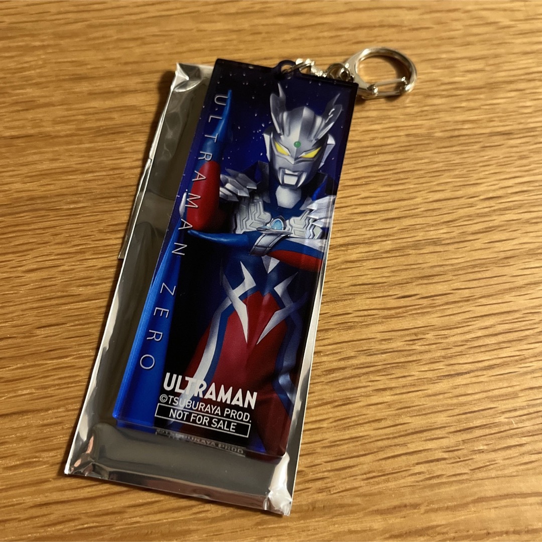 ウルトラマン ウルトラマンショップ限定 アクリルキーホルダー ウルトラマンゼロ エンタメ/ホビーのアニメグッズ(キーホルダー)の商品写真