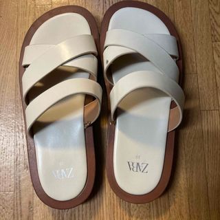 お気に入りのストア JVAM COW VT SANDAL トングサンダル Tomorrowland ... 専用 JVAM COW VT SANDAL トングサンダル トゥモローランド