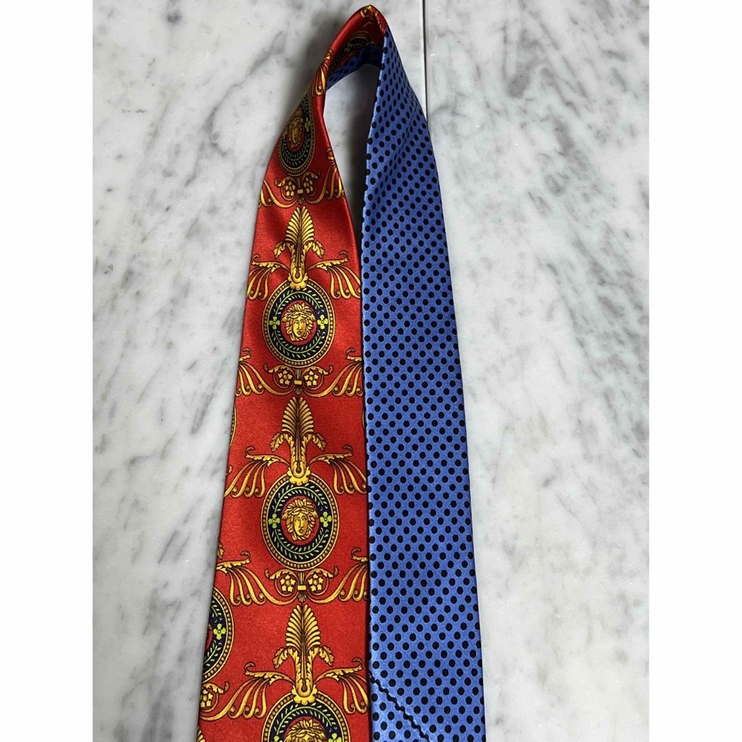 ✨️未使用品✨️ VERSACE メデューサ エンブレム レッド系 総柄