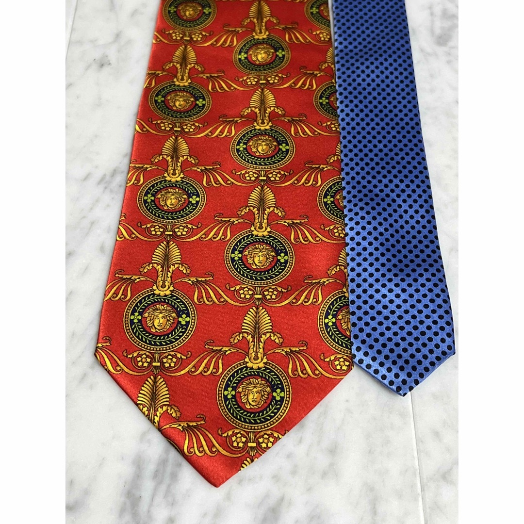 ✨️未使用品✨️ VERSACE メデューサ エンブレム レッド系 総柄