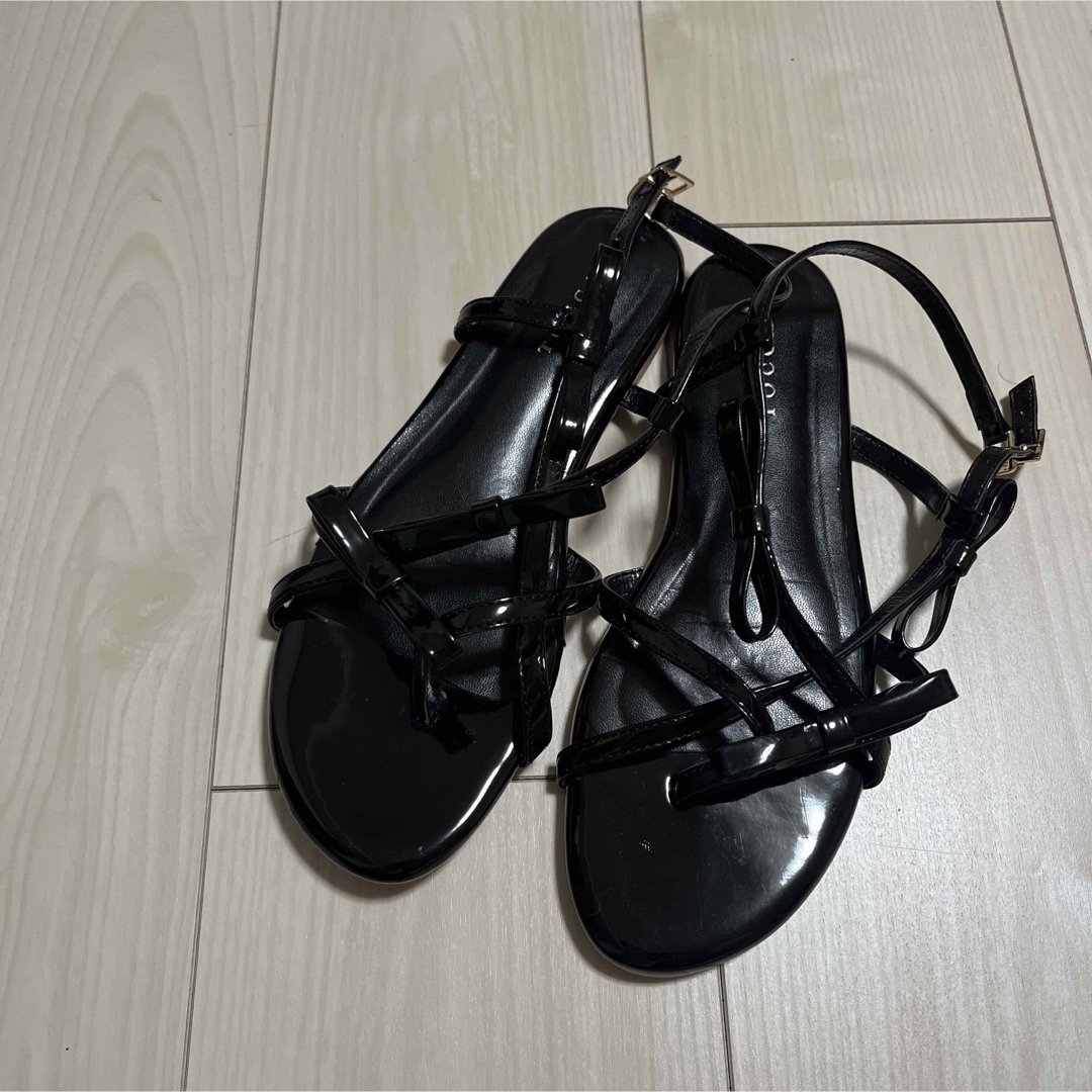 TOCCA(トッカ)のtocca トッカ　Ribbon Tong Sandals サンダル レディースの靴/シューズ(サンダル)の商品写真