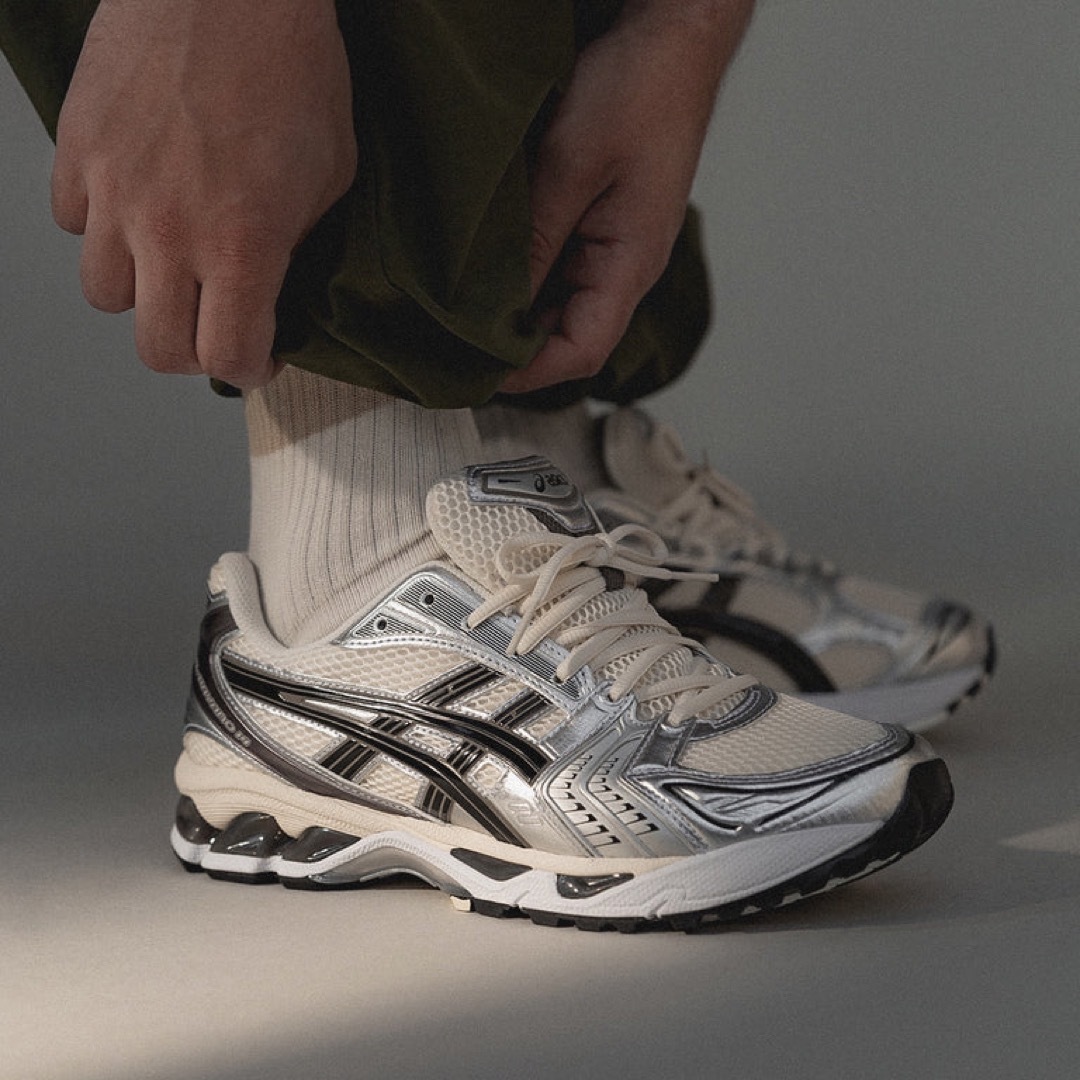 asics - 希少 asics GEL KAYANO 14 25.25 Cream/Blackの通販 by hi