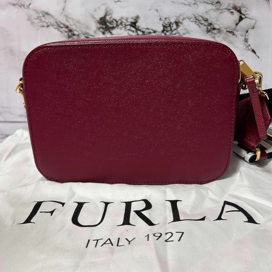 Furla(フルラ)の未使用✨ フルラ ブラーヴァ FFロゴ金具 ミニクロスボディ ショルダーバッグ レディースのバッグ(ショルダーバッグ)の商品写真