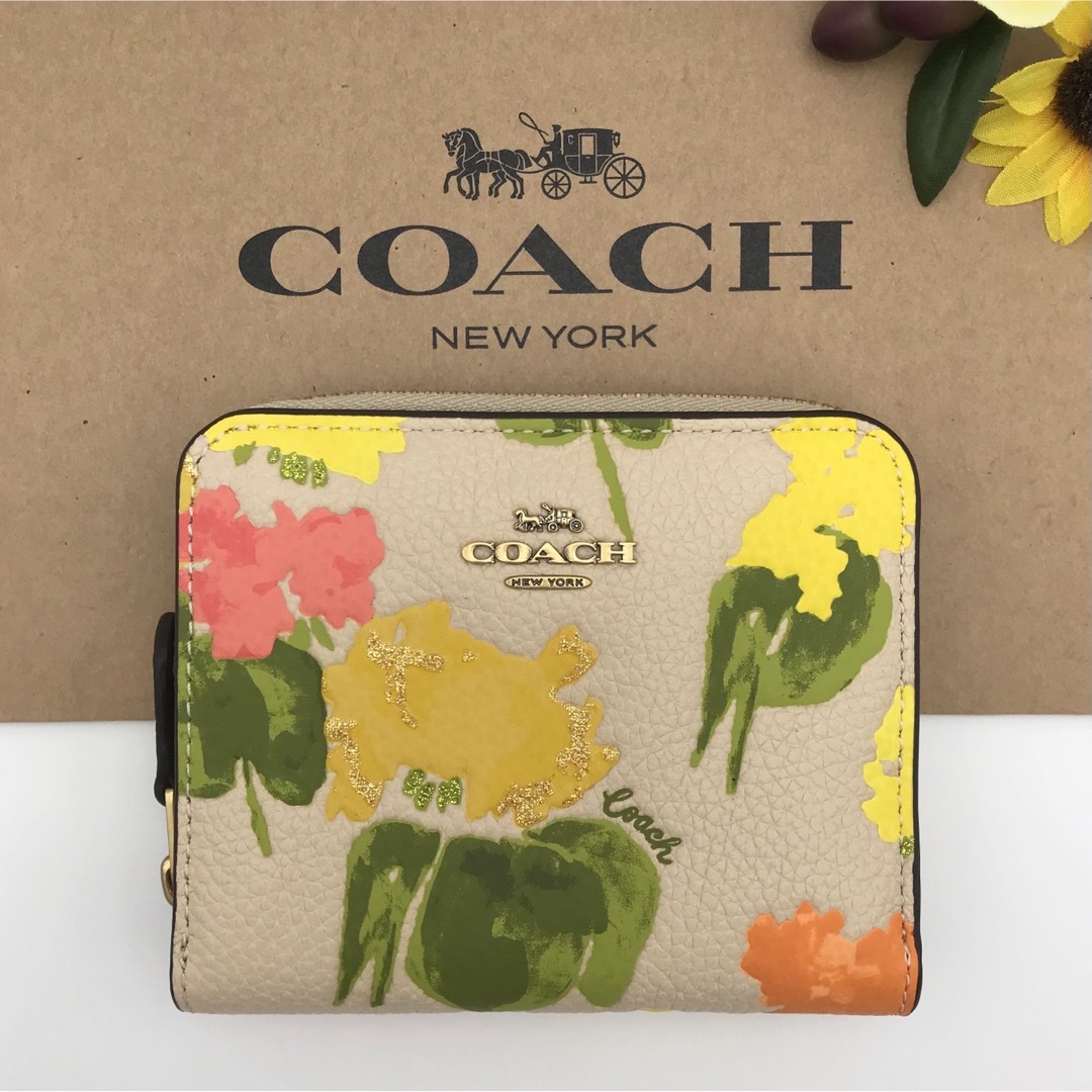 新品未使用品コーチ袋付きCOACHシグネチャー花柄