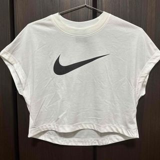 ナイキ(NIKE)のNIKE クロップド Tシャツ ナイキ(Tシャツ(半袖/袖なし))