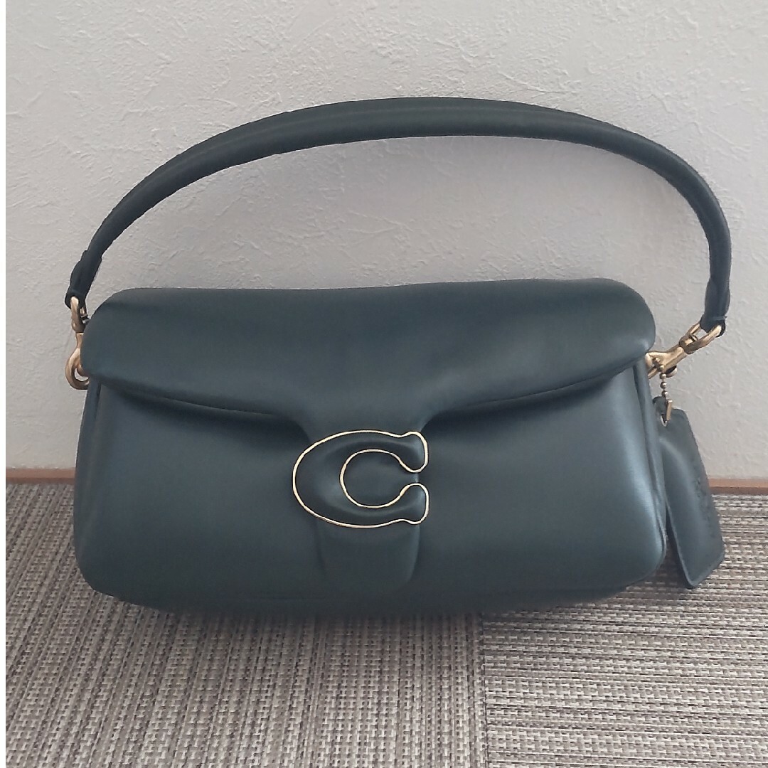 COACH(コーチ)のCOACHコーチ■ピロータビーショルダーバック レディースのバッグ(ショルダーバッグ)の商品写真