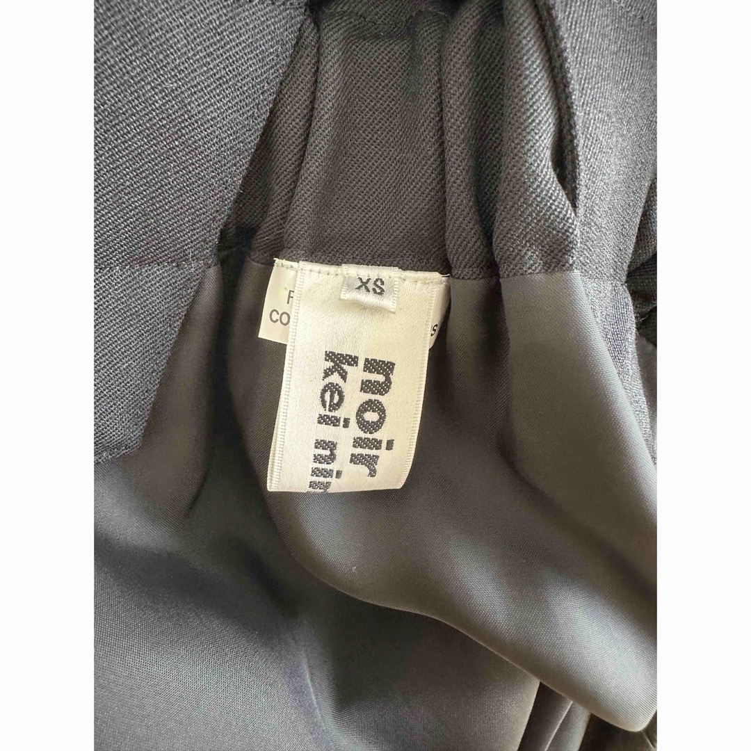 Noir Kei Ninomiya 新品 ジャンパースカート ワンピース XS ひざ Noir Kei Ninomiya 新品 ジャンパースカート ワンピース XS ひざ