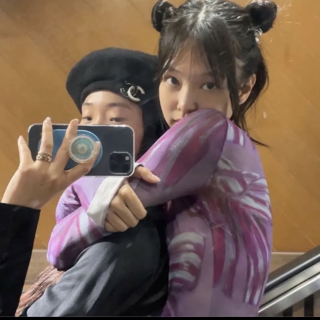 Acne Studios - BLACKPINKジェニ着用☆リボンプリントシャツ M Acne Studios - BLACKPINKジェニ着用☆リボンプリントシャツ M