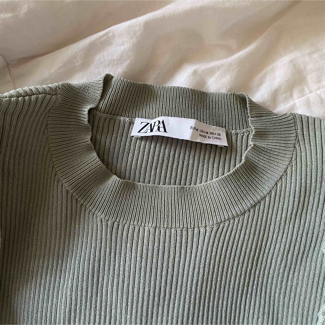 ZARA(ザラ)のZARA ボリューム袖トップス　長袖　レディースファッション レディースのトップス(シャツ/ブラウス(長袖/七分))の商品写真