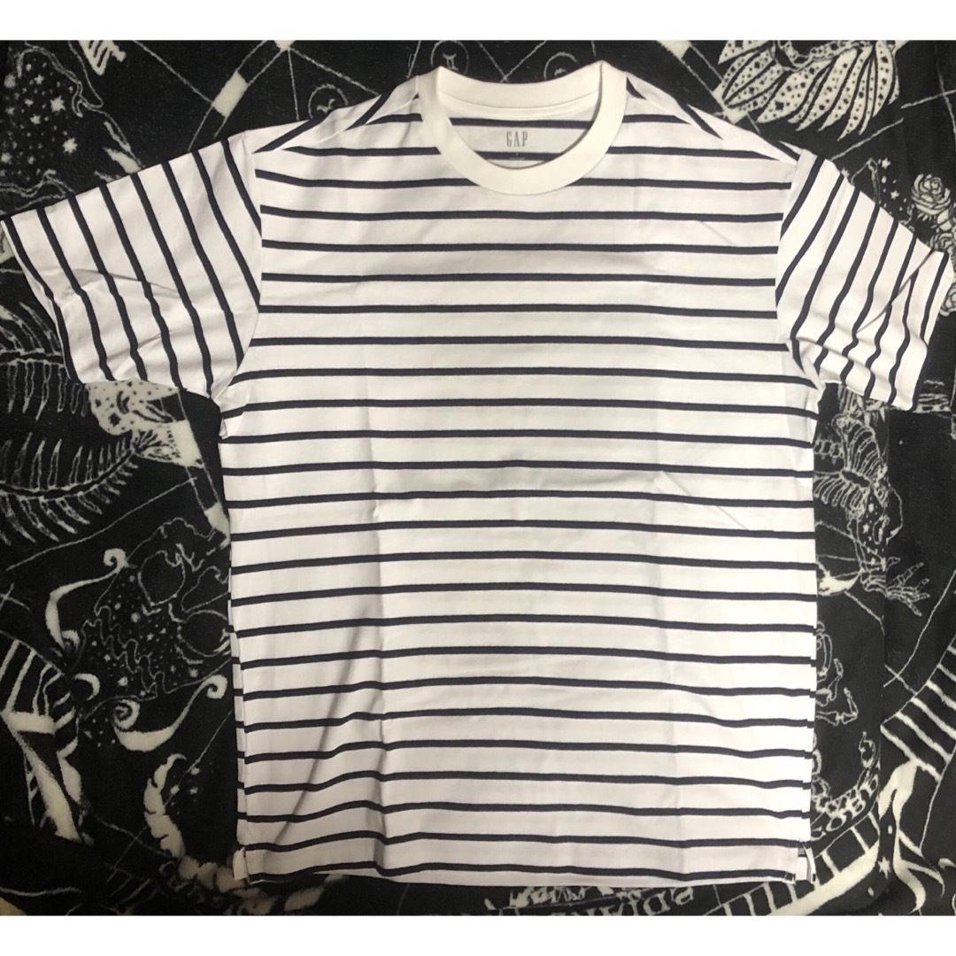 GAP(ギャップ)のGAP ストライプ　クルーネック　Tシャツ ブラック　ホワイト メンズのトップス(Tシャツ/カットソー(半袖/袖なし))の商品写真