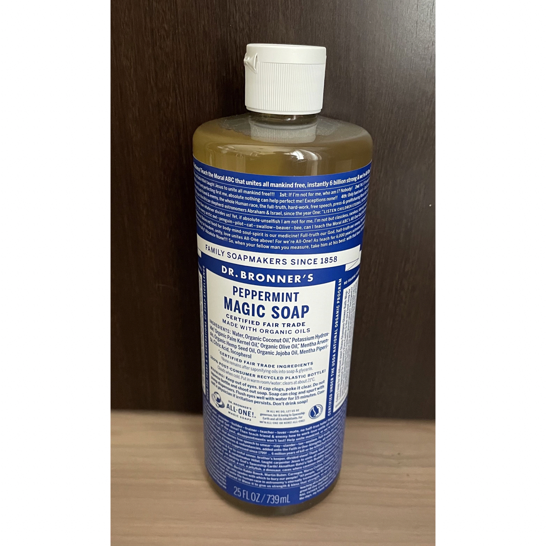 Dr.Bronner(ドクターブロナー)のマジックソープ ドクターブロナー 　ペパーミント　739ml × 1本 コストコ コスメ/美容のボディケア(ボディソープ/石鹸)の商品写真