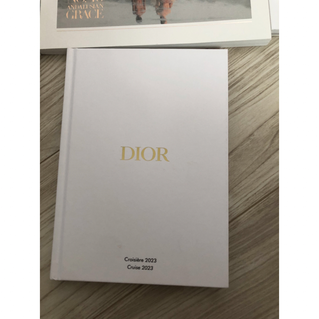 Christian Dior(クリスチャンディオール)の【Dior】 カタログ ルックブック 8冊 エンタメ/ホビーの雑誌(ファッション)の商品写真