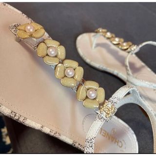 CHANEL - シャネルCHANEL新品未使用パールビジューサンダルの通販 by