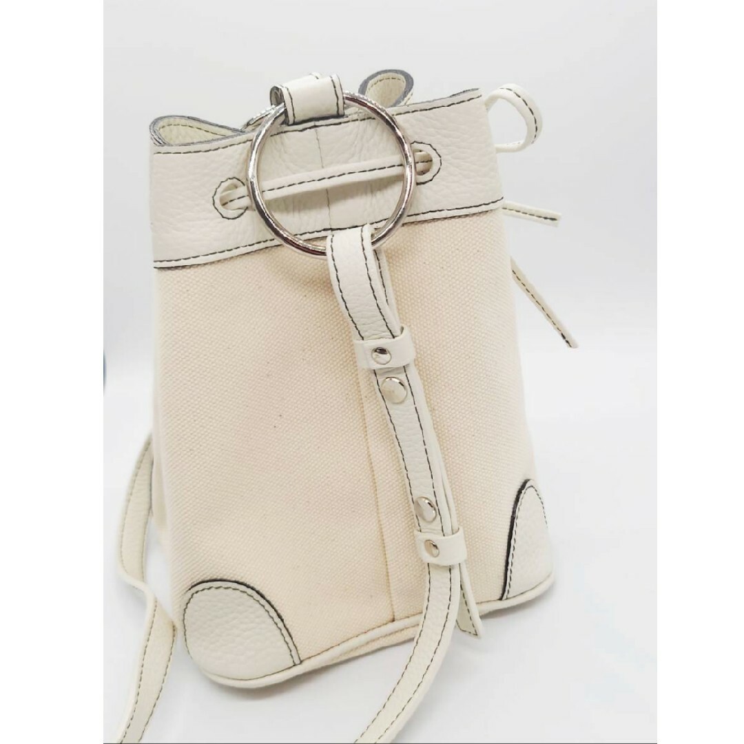 美品 定価2.9万円 AYAKO Purse Bag WHITE 巾着