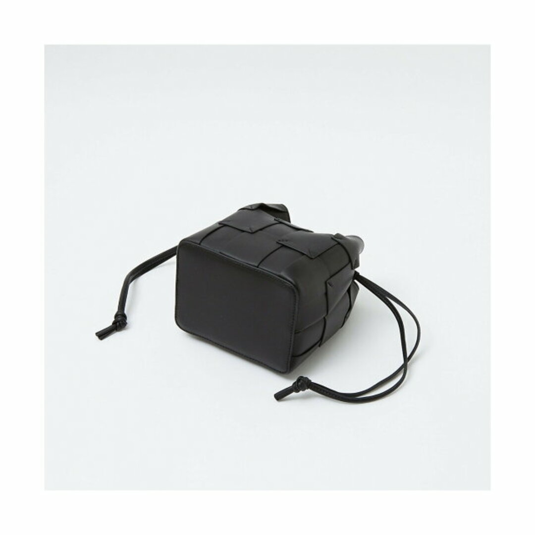 AU BANNISTER(オゥバニスター)の【ブラック】●JAMIRAY PATCH BUCKET BAG レディースのバッグ(ショルダーバッグ)の商品写真