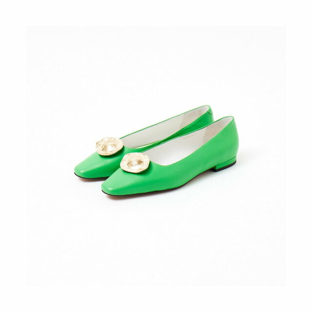 AU BANNISTER(オゥバニスター)の【グリーン】メタルモチーフフラットパンプス レディースの靴/シューズ(ハイヒール/パンプス)の商品写真