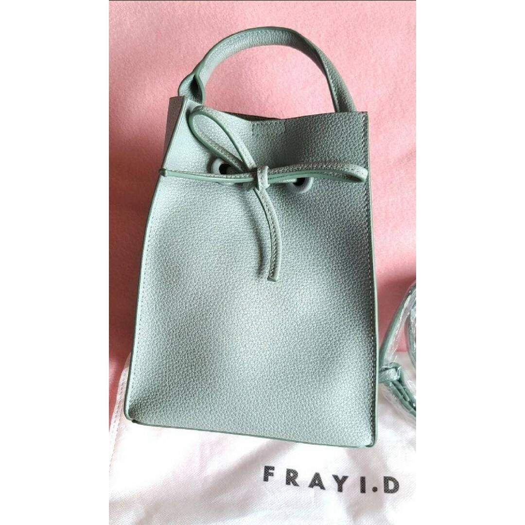 FRAY I.D(フレイアイディー)のFRAY I.D（フレイ アイディー）バッグ　リボン レディースのバッグ(ハンドバッグ)の商品写真