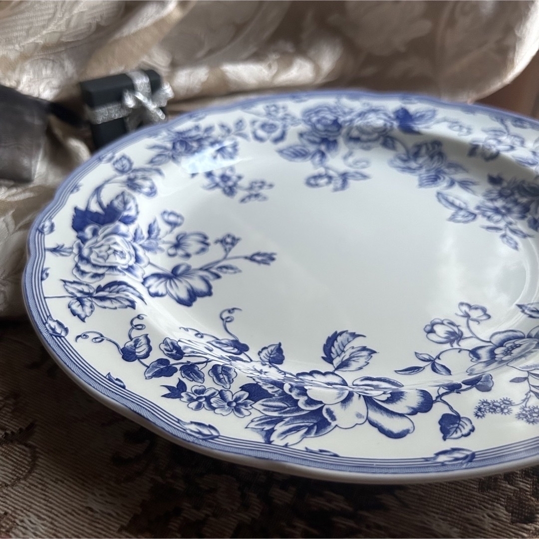 LAURA ASHLEY(ローラアシュレイ)の新品  英国製 Spode Laura Ashley Cliftonディナー大皿 インテリア/住まい/日用品のキッチン/食器(食器)の商品写真