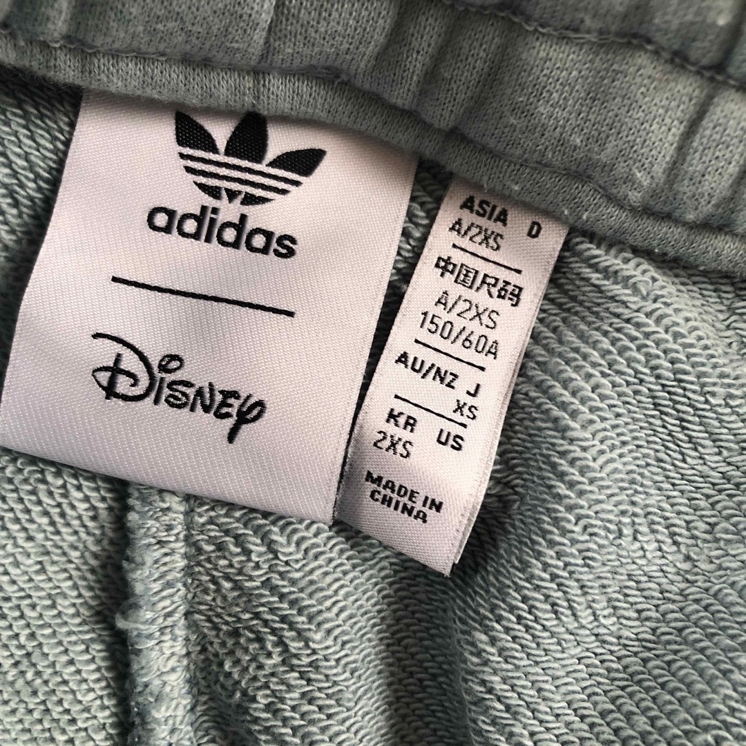 adidas(アディダス)のadidas Disney collaboration pants🍒 レディースのパンツ(カジュアルパンツ)の商品写真