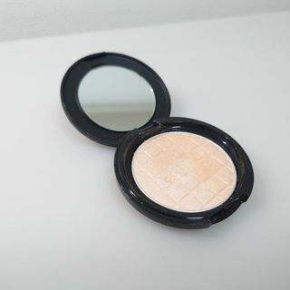 シセイドウ(SHISEIDO (資生堂))のSHISEIDO 資生堂 オーラデュウ プリズム イルミネーター 01 Ursa(フェイスパウダー)