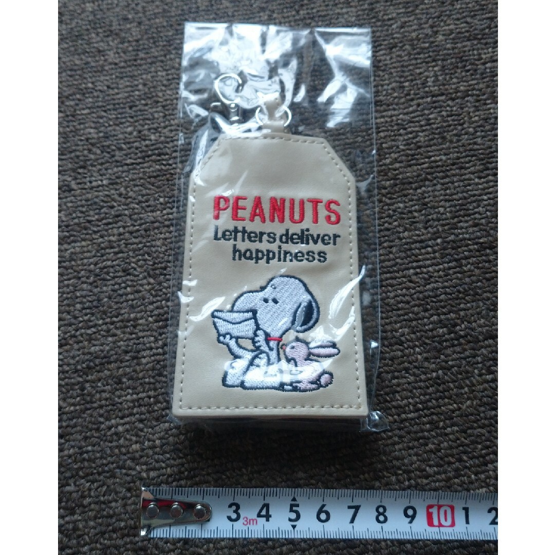 PEANUTS(ピーナッツ)のSNOOPY   パスケース レディースのファッション小物(パスケース/IDカードホルダー)の商品写真