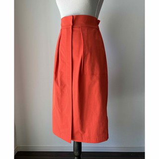 ビーティングハート　ブライトオレンジハイウエストスカート(ひざ丈スカート)