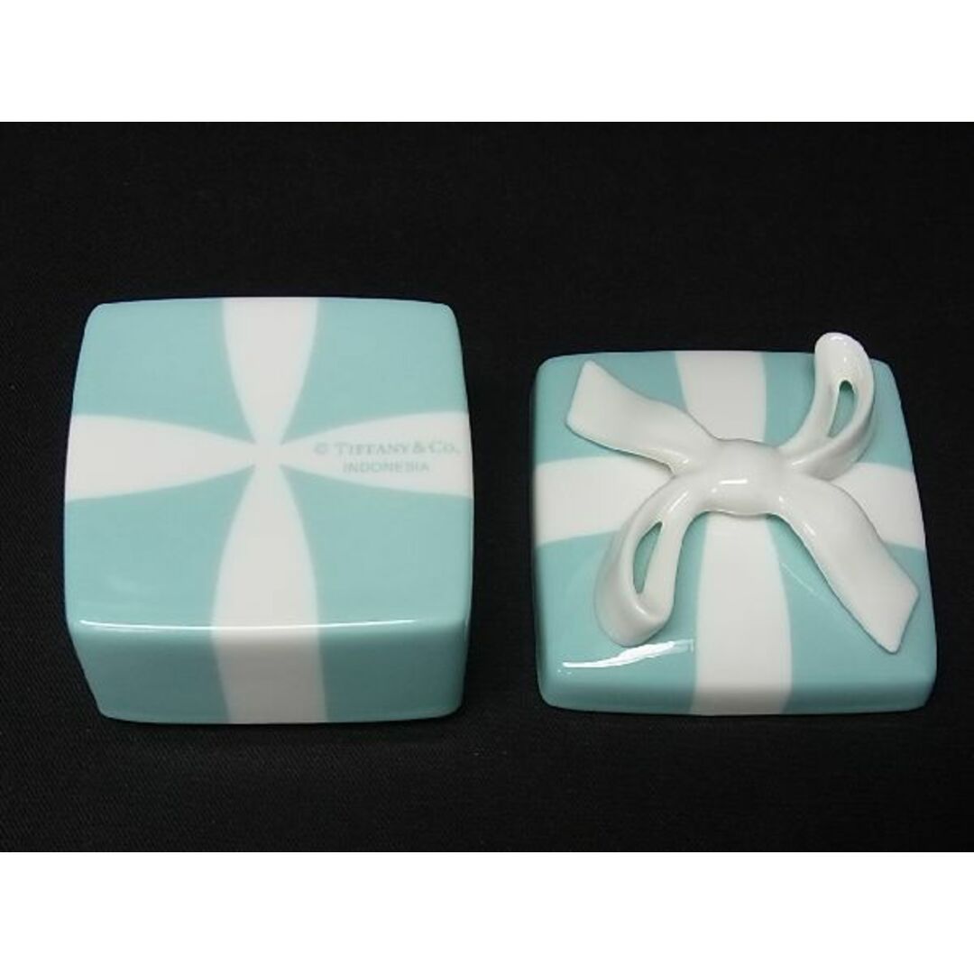 Tiffany & Co. - □新品同様□ TIFFANY&Co. ティファニー ボウボックス 陶磁器 小物入れ アクセサリーケース レディース ライトブルー系 AD7376セZの通販 by pleasureラクマ店|ティファニーならラクマ Tiffany & Co. - □新品同様□ TIFFANY&Co. ティファニー ボウボックス 陶磁器 小物入れ アクセサリーケース レディース ライトブルー系 AD7376セZの通販 by pleasureラクマ店|ティファニーならラクマ