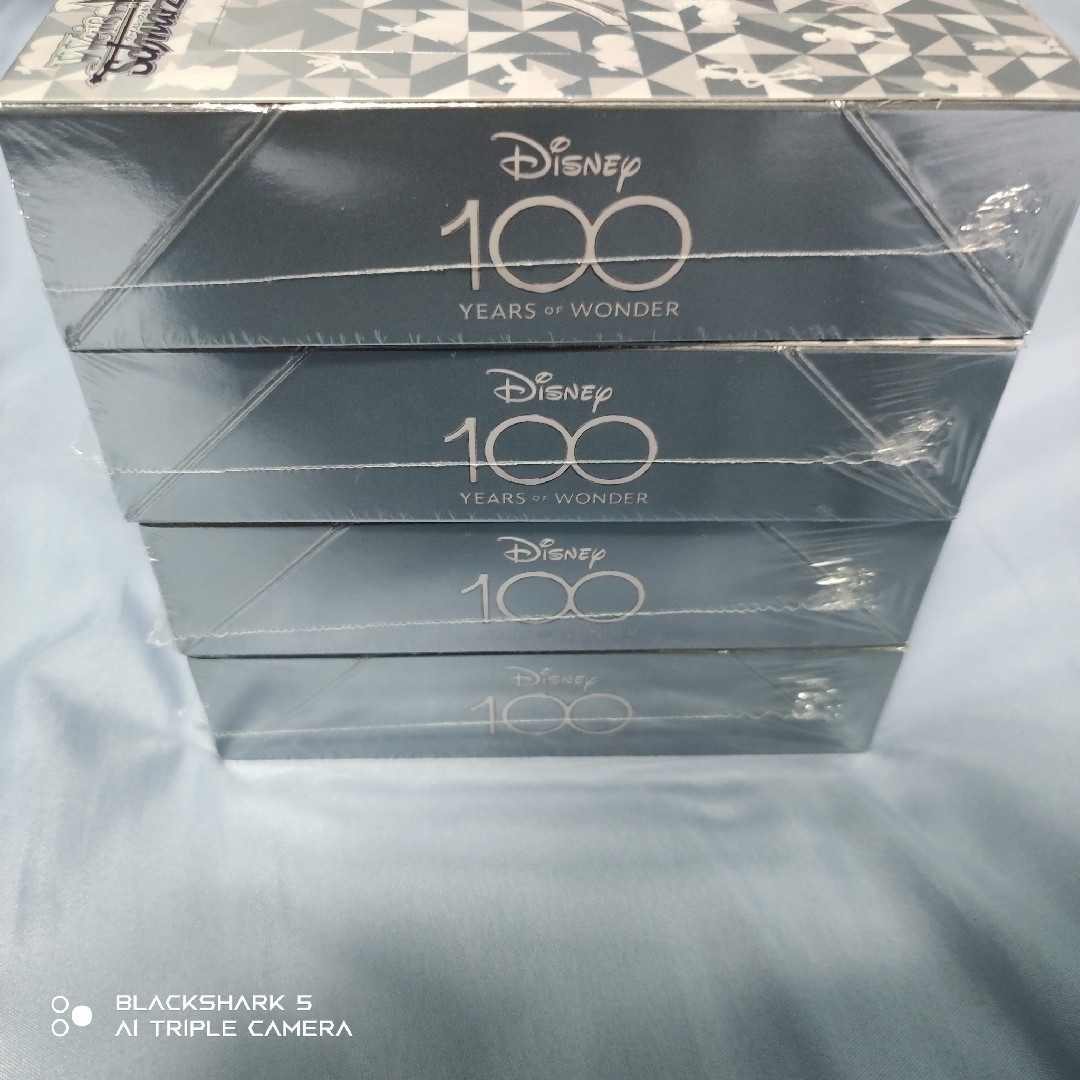 ヴァイスシュバルツ　ディズニー100   シュリンク付き 4BOX