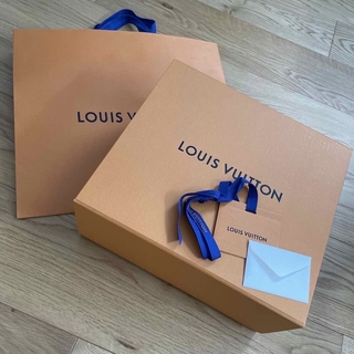 ルイヴィトン(LOUIS VUITTON)のルイヴィトン 梱包箱 紙袋 メッセージカード セット(カバン用)(ラッピング/包装)