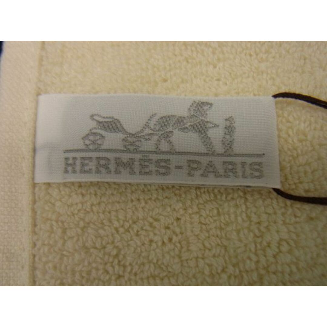 Hermes(エルメス)の■新品■未使用■ HERMES エルメス ラビリンス コットン100％ フェイスタオル レディース メンズ アイボリー系 AI5601ｱZ  レディースのファッション小物(その他)の商品写真