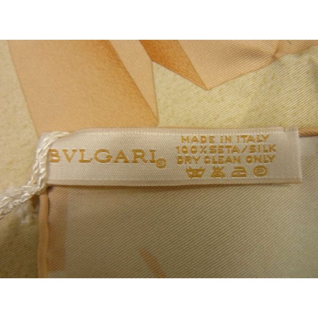 BVLGARI(ブルガリ)の■新品■未使用■ BVLGARI ブルガリ シルク100％ 大判 スカーフ ストール ショール レディース ライトベージュ系 AK3588ｷk メンズのファッション小物(その他)の商品写真