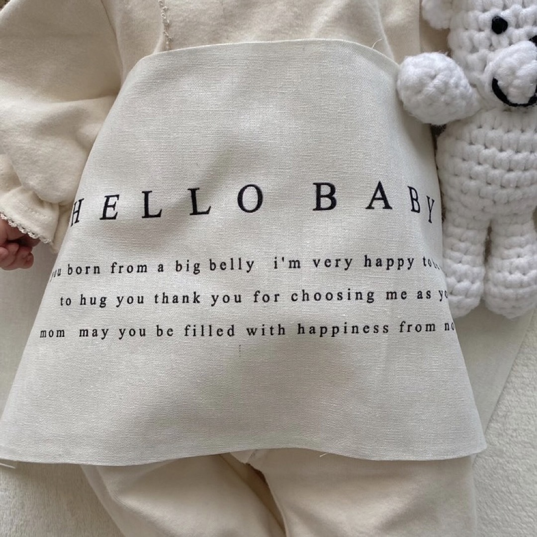 hello baby B ┆ ニューボーンフォト タペストリー 月齢カード キッズ/ベビー/マタニティのメモリアル/セレモニー用品(アルバム)の商品写真