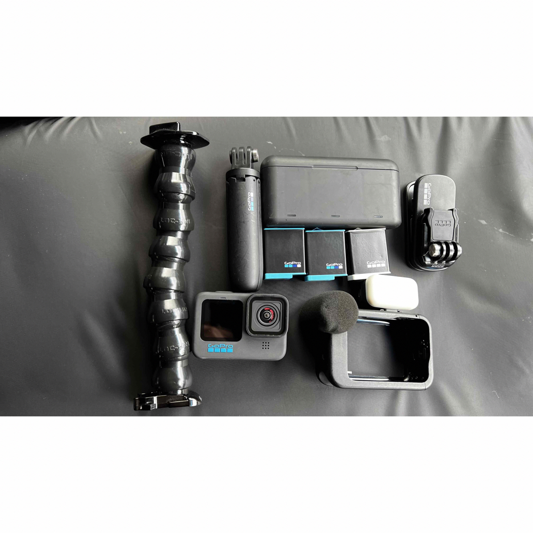 GoPro(ゴープロ)の豪華セット‼️GoPro HERO10 BLACK SD32GB付 スマホ/家電/カメラのカメラ(その他)の商品写真