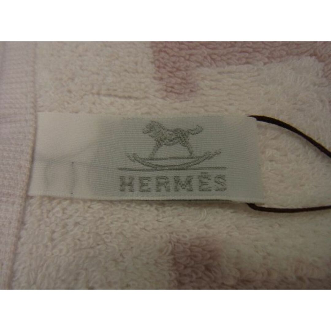 Hermes(エルメス)の■新品■未使用■ HERMES エルメス アヴァロン コットン100% ハンドタオル レディース ピンク系×ホワイト系 AJ8745  レディースのファッション小物(その他)の商品写真