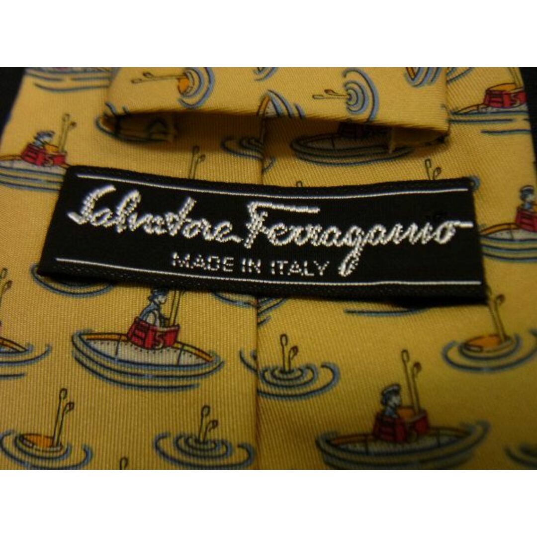 ■新品■未使用■ Salvatore Ferragamo サルヴァトーレフェラガモ シルク100% 総柄 ネクタイ ビジネス 紳士 メンズ イエロー系 AI2438kZ