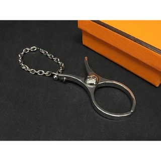 エルメス(Hermes)の■極美品■ HERMES エルメス フィルー グローブホルダー 手袋ホルダー チャーム メンズ レディース シルバー系 AI9806ｱZ (その他)