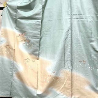 染大島紬　霞に花の刺繍の付け下げ　着物