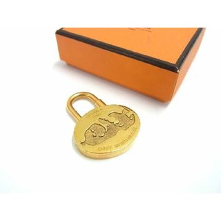 エルメス(Hermes)の■美品■ HERMES エルメス ANNEE MEDITERRANEE 地中海 2003年限定 カデナ ペンダントトップ チャーム ゴールド系 AH6781NZ(その他)