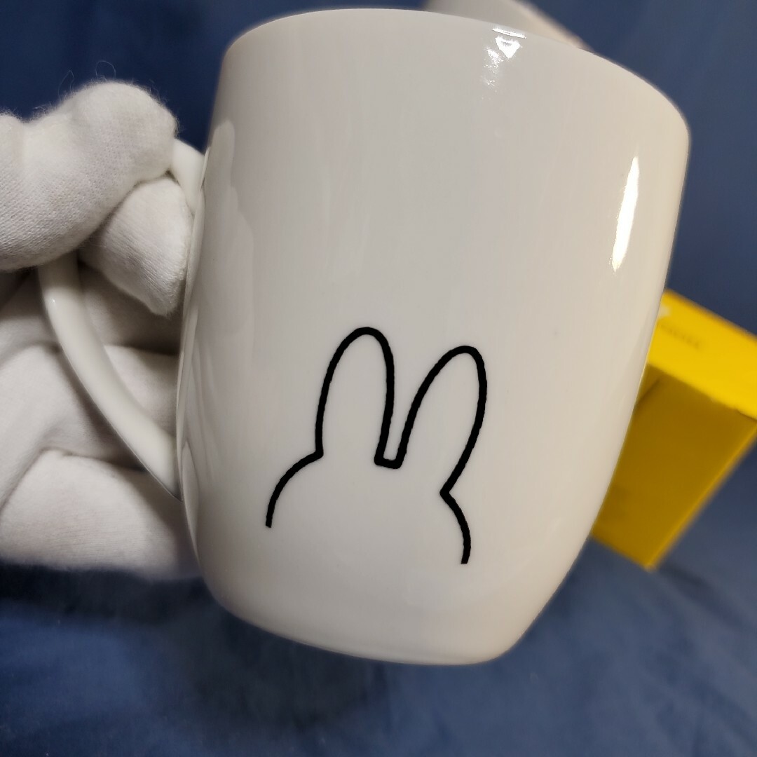 miffy(ミッフィー)のミッフィー 55周年 マグカップ【1個売り】 箱入り未使用 非売品 インテリア/住まい/日用品のキッチン/食器(グラス/カップ)の商品写真