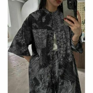 アメリヴィンテージ(Ameri VINTAGE)の完売色 KEITAMARUYAMA × AMERI WIDE SHIRT 黒(シャツ/ブラウス(半袖/袖なし))