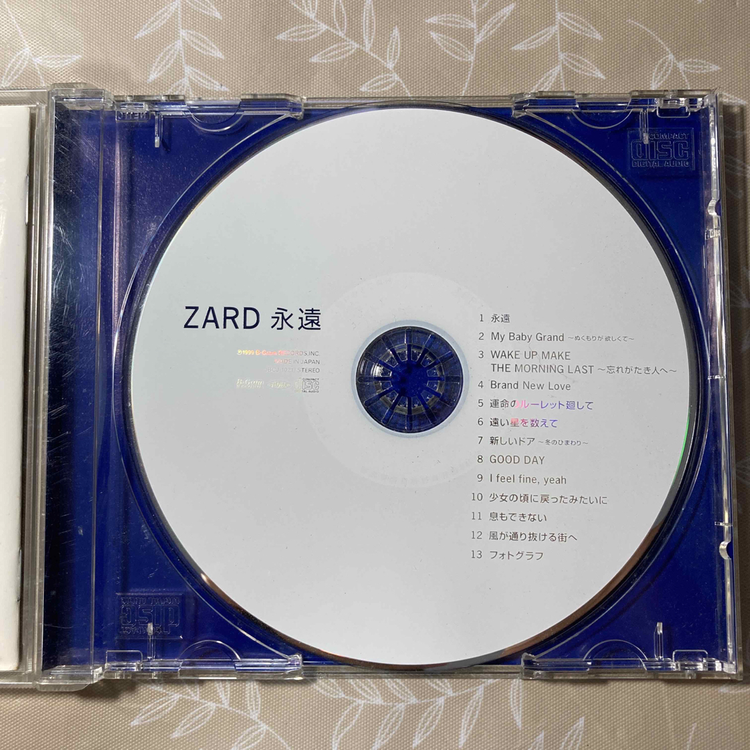 ZARD 永遠 非売品 8cmシングルCD付きの通販 by ngsk's shop|ラクマ ZARD 永遠 非売品 8cmシングルCD付きの通販 by ngsk's shop|ラクマ