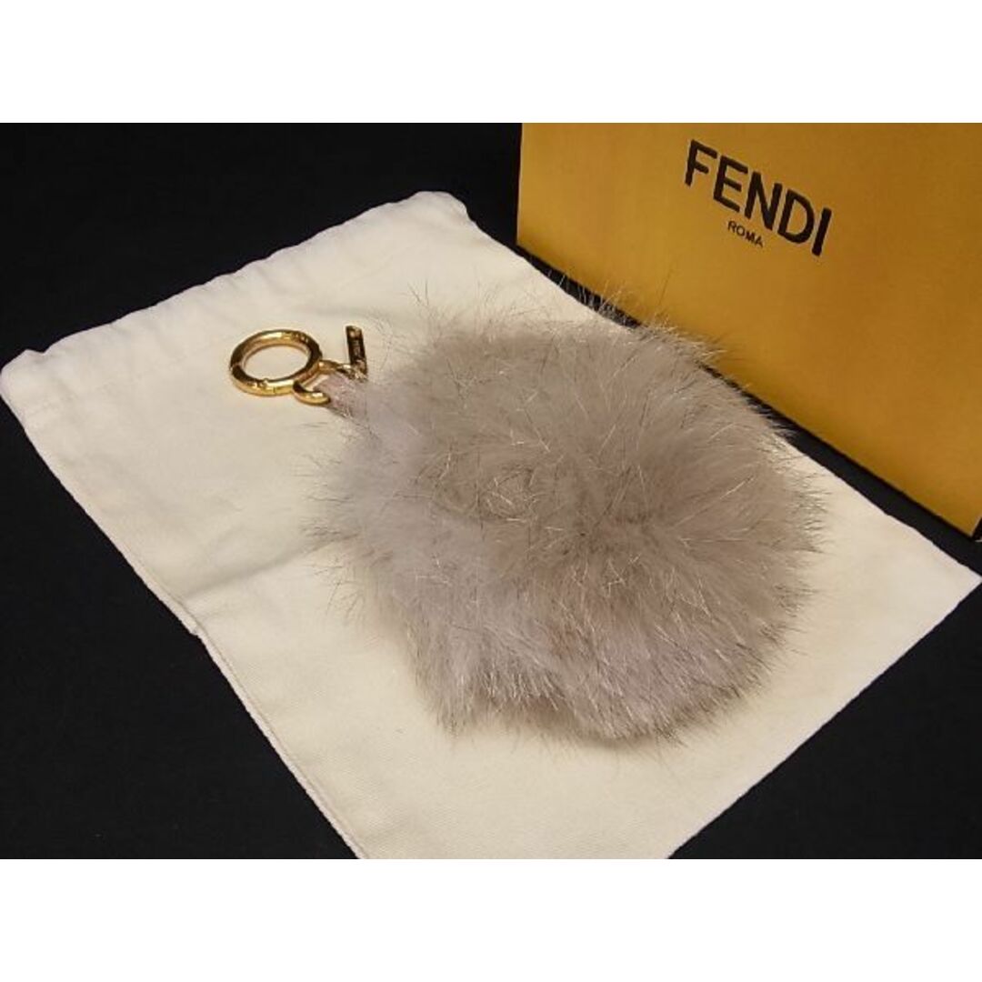 ■美品■ FENDI フェンディ ファー×レザー ポンポンチャーム キーホルダー キーリング チャーム ピンク系×ベージュ系 AM9001