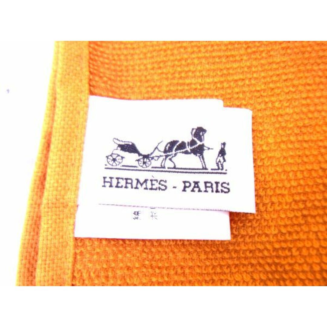 Hermes(エルメス)の■新品同様■ HERMES エルメス ヨッティングPM コットン×ポリノジック バスタオル ビーチタオル オレンジ系 AK4653  レディースのファッション小物(その他)の商品写真