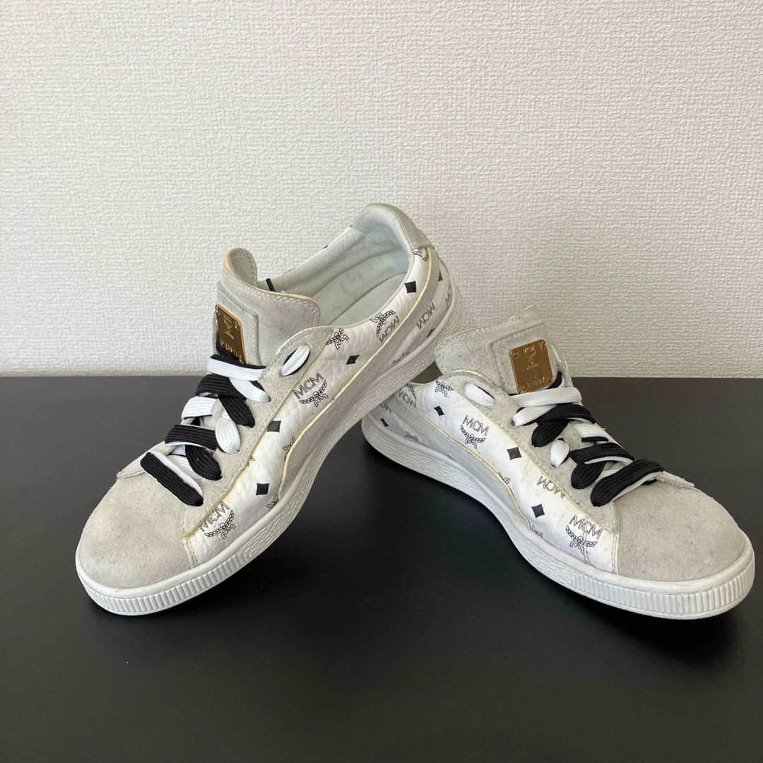 MCM(エムシーエム)のエムシーエム　コラボ　プーマ　限定　スニーカー　美品 メンズの靴/シューズ(スニーカー)の商品写真