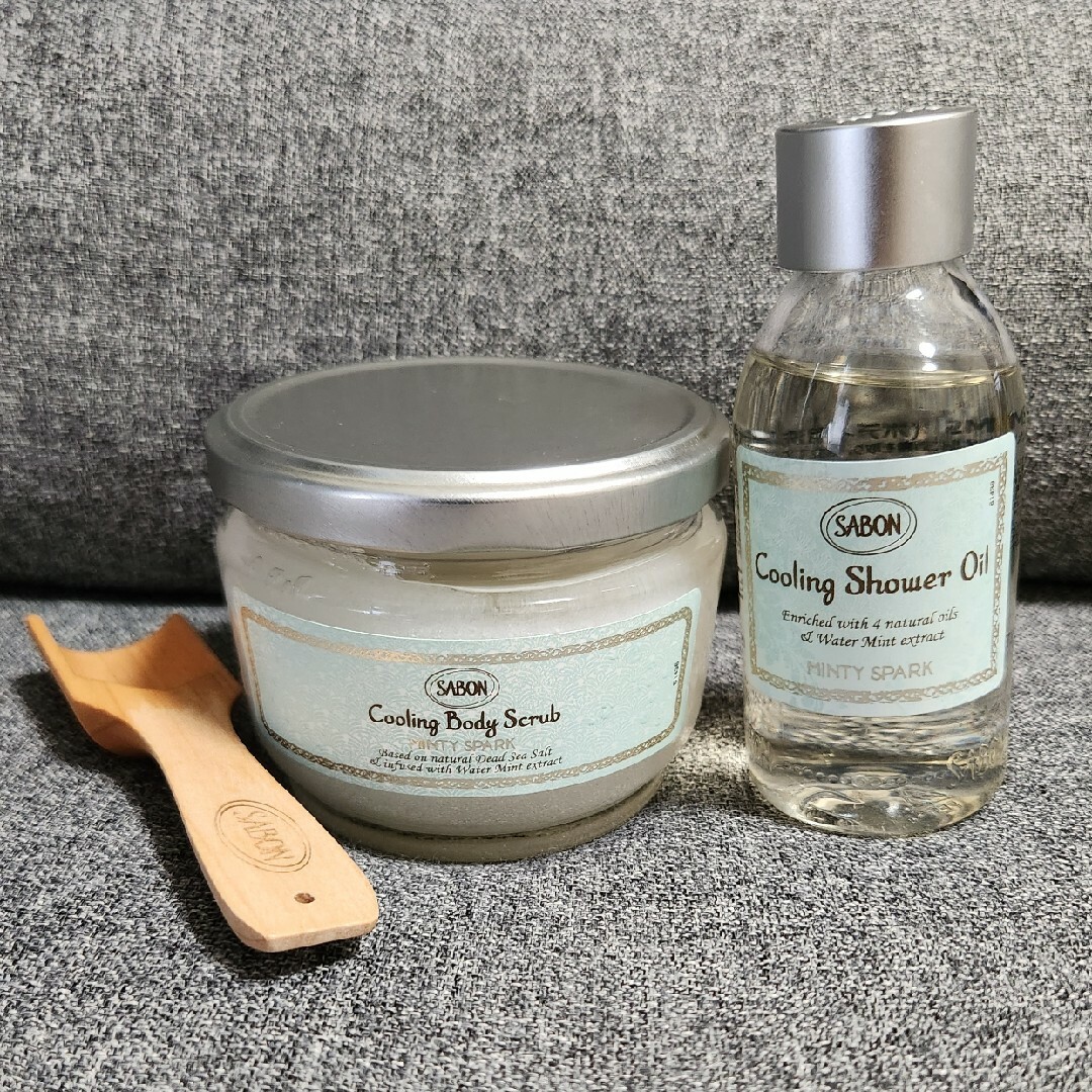 サボン ブラッシュ・グルマン シャワーオイル/ボディスクラブセット 未使用品 SABON - 【SABON】ボディスクラブ&シャワーオイルのセット売りの